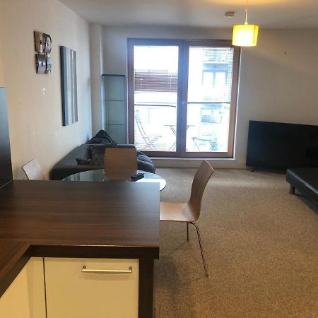Lovely Serviced Apartment 2Min 2 City Center Manchester Bagian luar foto