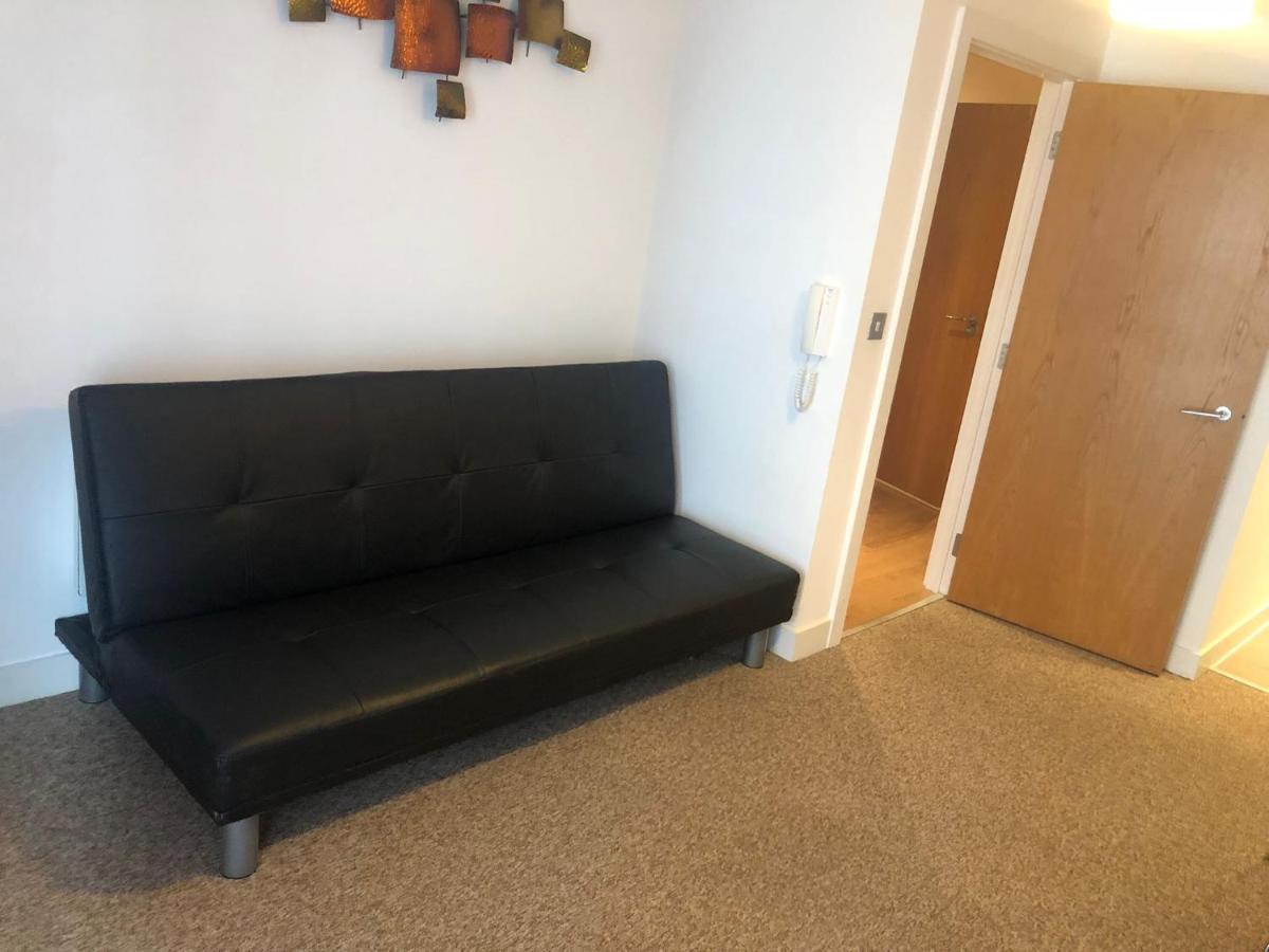 Lovely Serviced Apartment 2Min 2 City Center Manchester Bagian luar foto