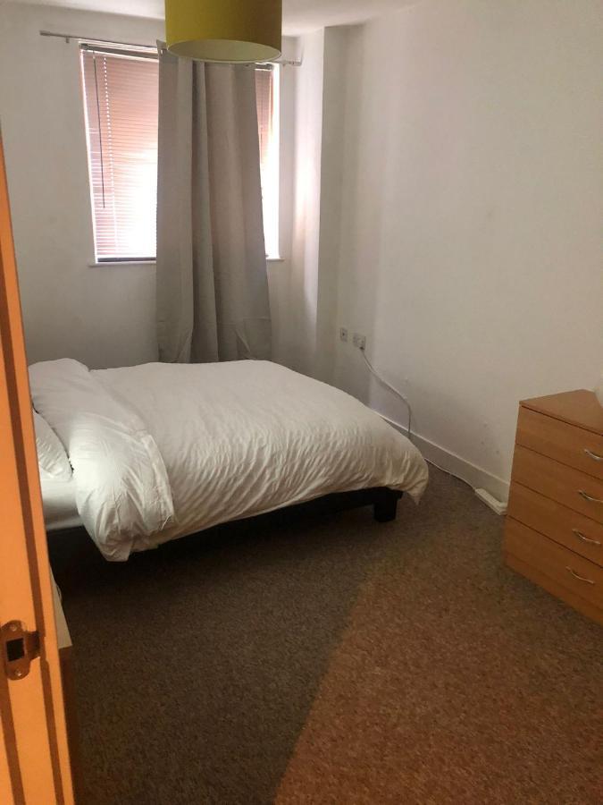 Lovely Serviced Apartment 2Min 2 City Center Manchester Bagian luar foto